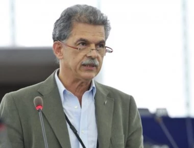 Σπ. Δανέλλης: «Δε με εκφράζει ο ΣΥΡΙΖΑ αλλά το ΚΙΝΑΛ οφείλει να τον στηρίξει αν αποχωρήσουν οι ΑΝΕΛ» (βίντεο)